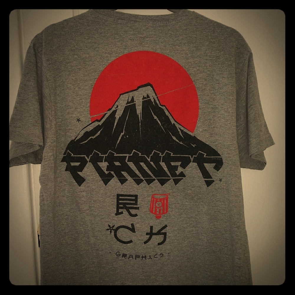 Planet rock tee